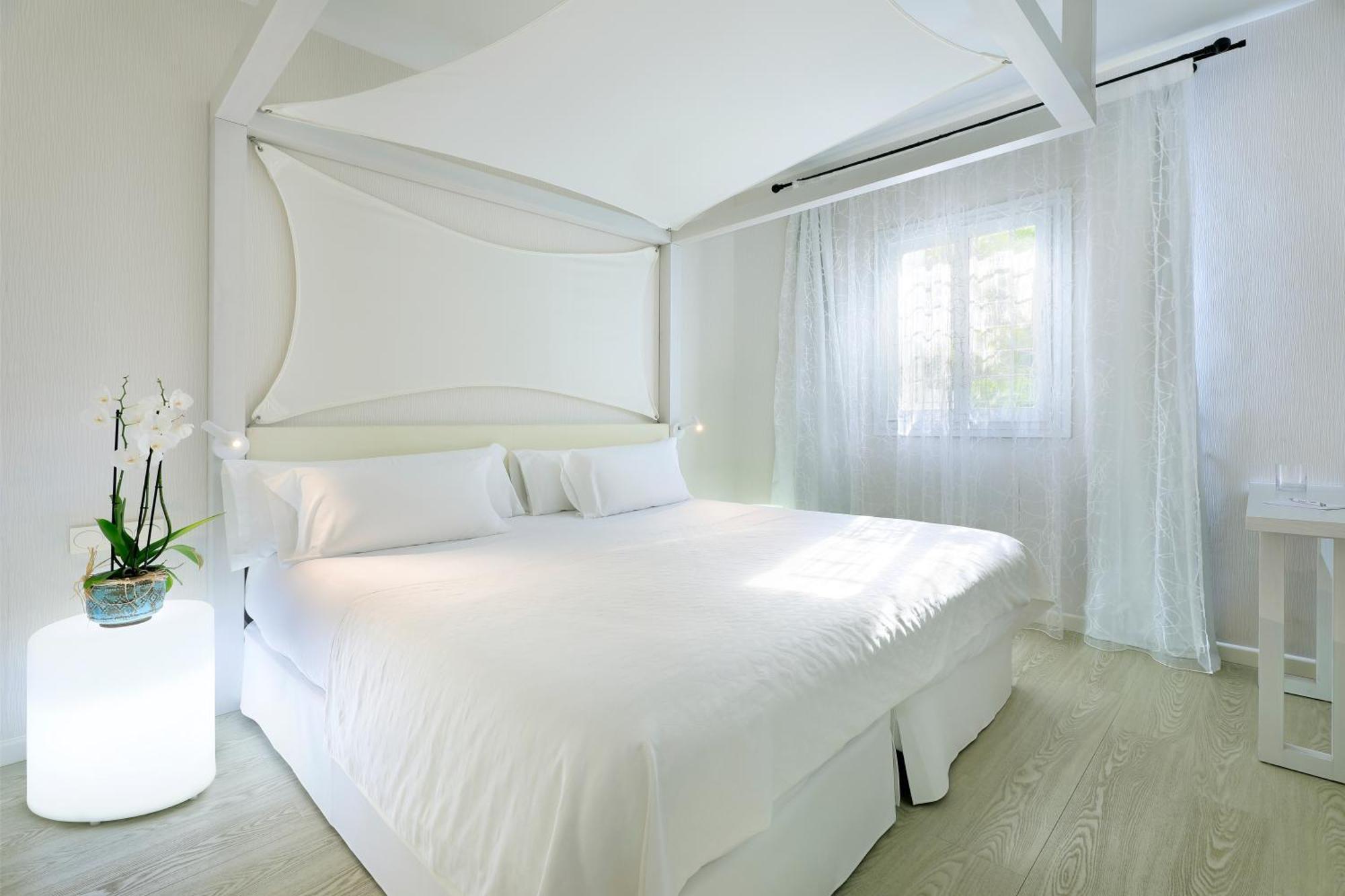Hotel Blanco Formentera Es Pujols